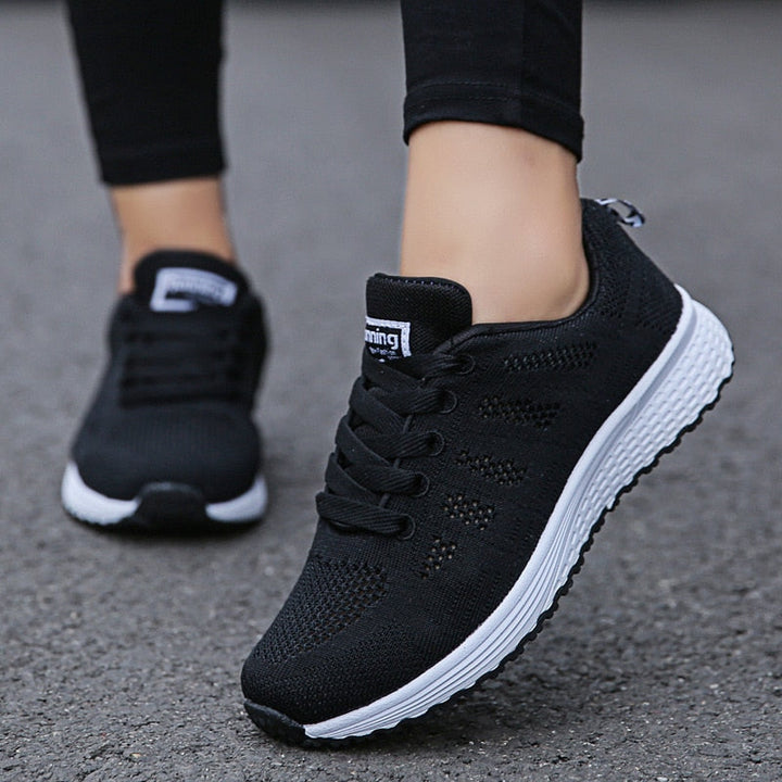 Damen Sneaker Atmungsaktiv Leicht Sportlich Bequem Schuhe-Schwarz-35-Luzern Mode
