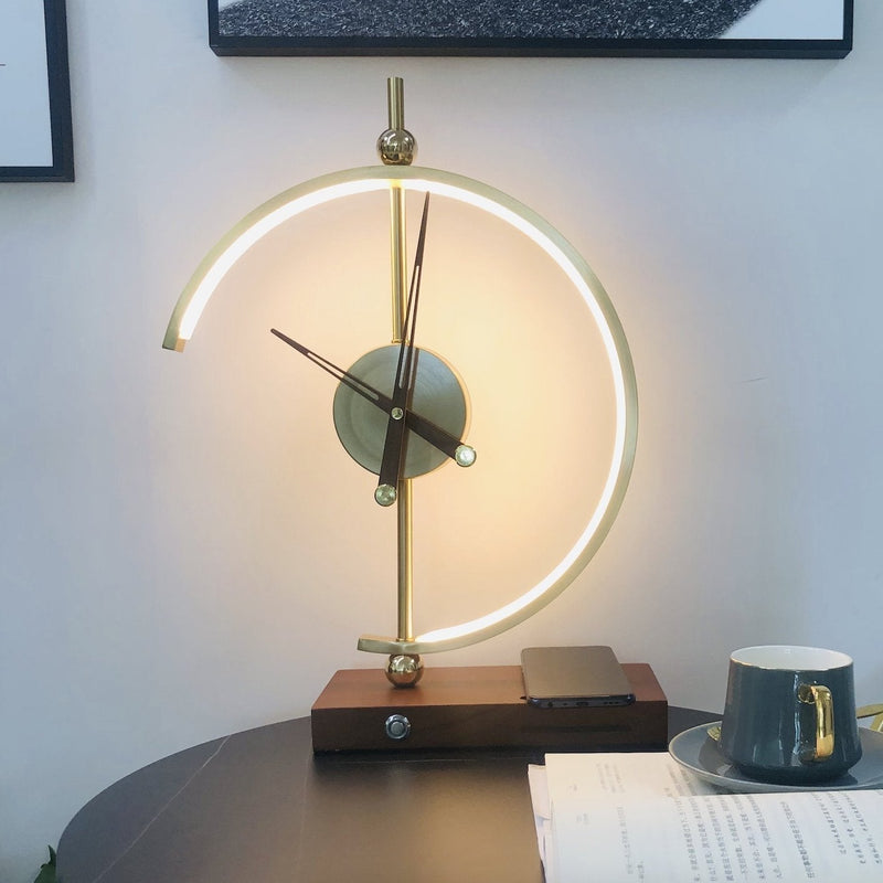 Lampenuhr | LED Stilvoll Wiederaufladbar Nachhaltig Einzigartig Vielseitig Modern-Luzern Mode