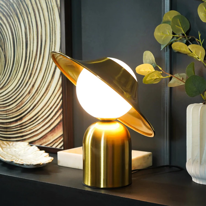 Goldene Tischlampe | Luxuriös Stilvoll Atmosphärisch Robust LED Wiederaufladbar-Luzern Mode
