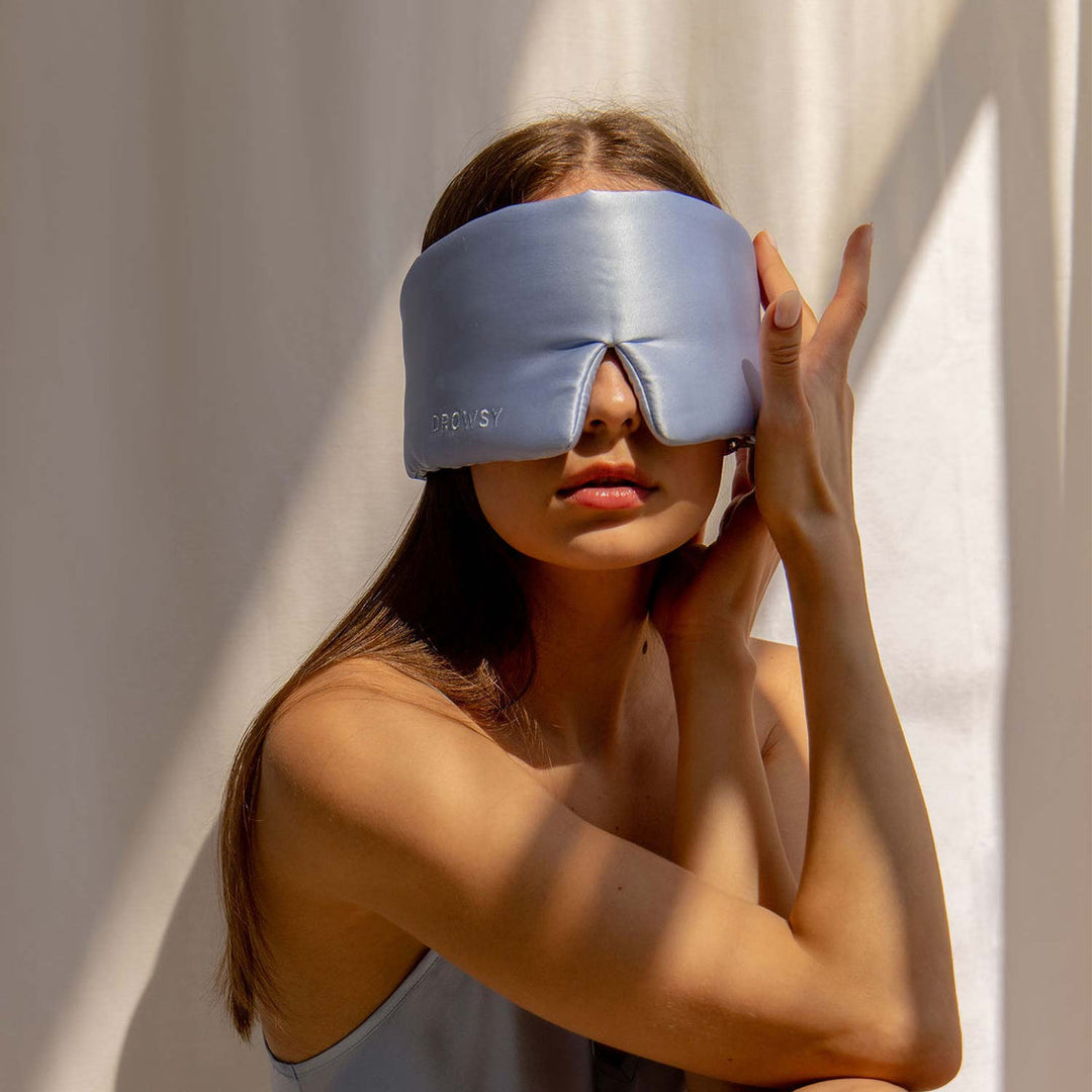 Luxuriöse Seidenschlafmaske für erholsamen Schlaf-Hellblau-Luzern Mode