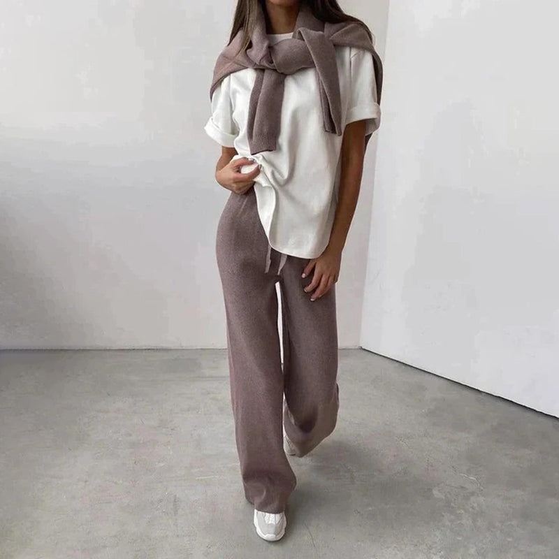 Gemütlicher Damen Freizeitanzug aus weichem Strickstoff-Luzern Mode