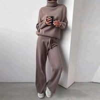 Gemütlicher Damen Freizeitanzug aus weichem Strickstoff-Braun-S-Luzern Mode