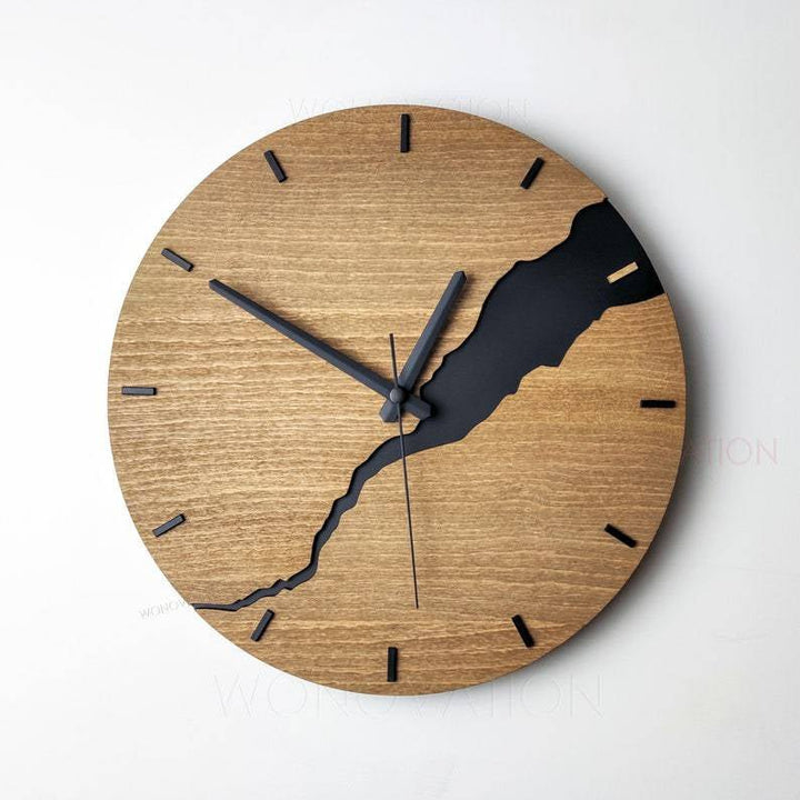 Holz Wanduhr | Rund | Ziffern | Linien | Raum | Nachhaltig | Schlicht-Linien-Luzern Mode