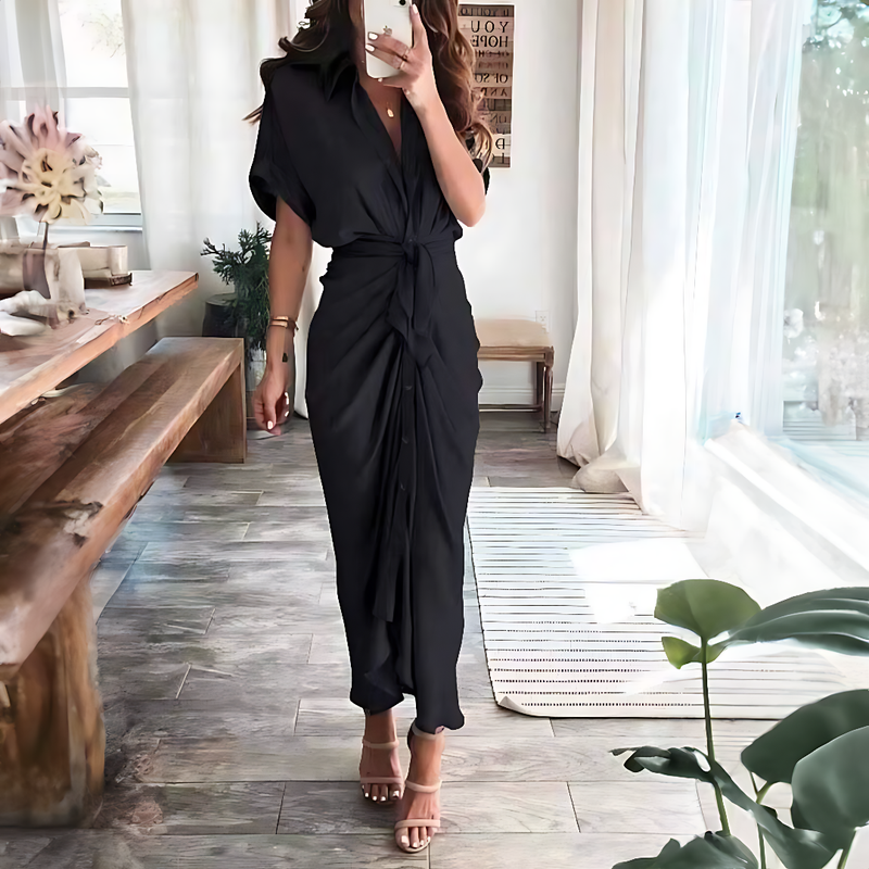 Luftiges Maxikleid für Damen | Rüschen Detail | tiefer V-Ausschnitt | Sommerlook-Schwarz-S-Luzern Mode