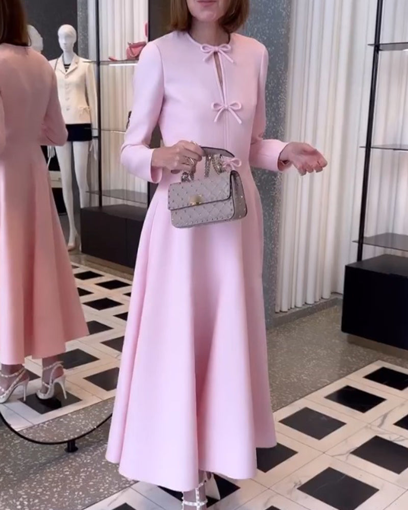 Elegantes Damenkleid mit Schleifen-Detail für besondere Anlässe-Luzern Mode