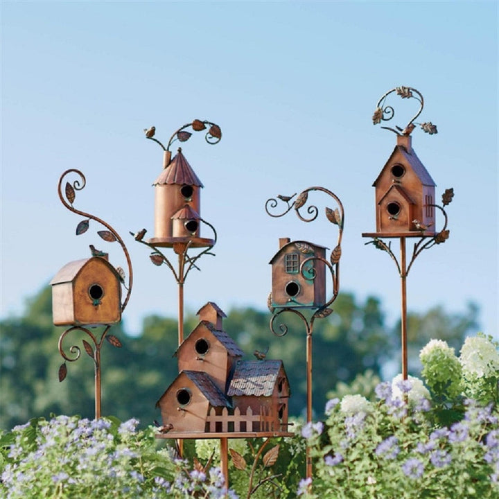 Vogelhaus | Gartenstecker Metall Künstlerisch Stilvoll Langlebig Dekorativ-Haus mit Kamin und Fenster-Luzern Mode