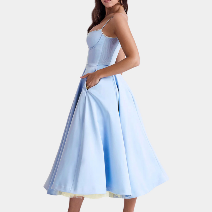 Elegantes Abendkleid mit Trägern und ausgestelltem Rock-Luzern Mode