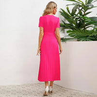 Elegantes Satin Plissee Midi Kleid mit V-Ausschnitt Damen-Luzern Mode