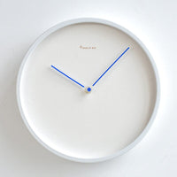 Wanduhr | Rund | Minimalistisch | Skandinavisches Design | Kunststoff-Blau-25cm-Luzern Mode