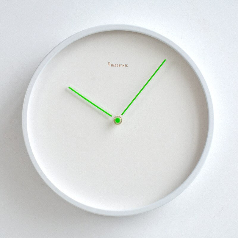Wanduhr | Rund | Minimalistisch | Skandinavisches Design | Kunststoff-Grün-25cm-Luzern Mode