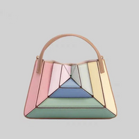 Geometrische Damenhandtasche mit modernem Design kaufen-Luzern Mode