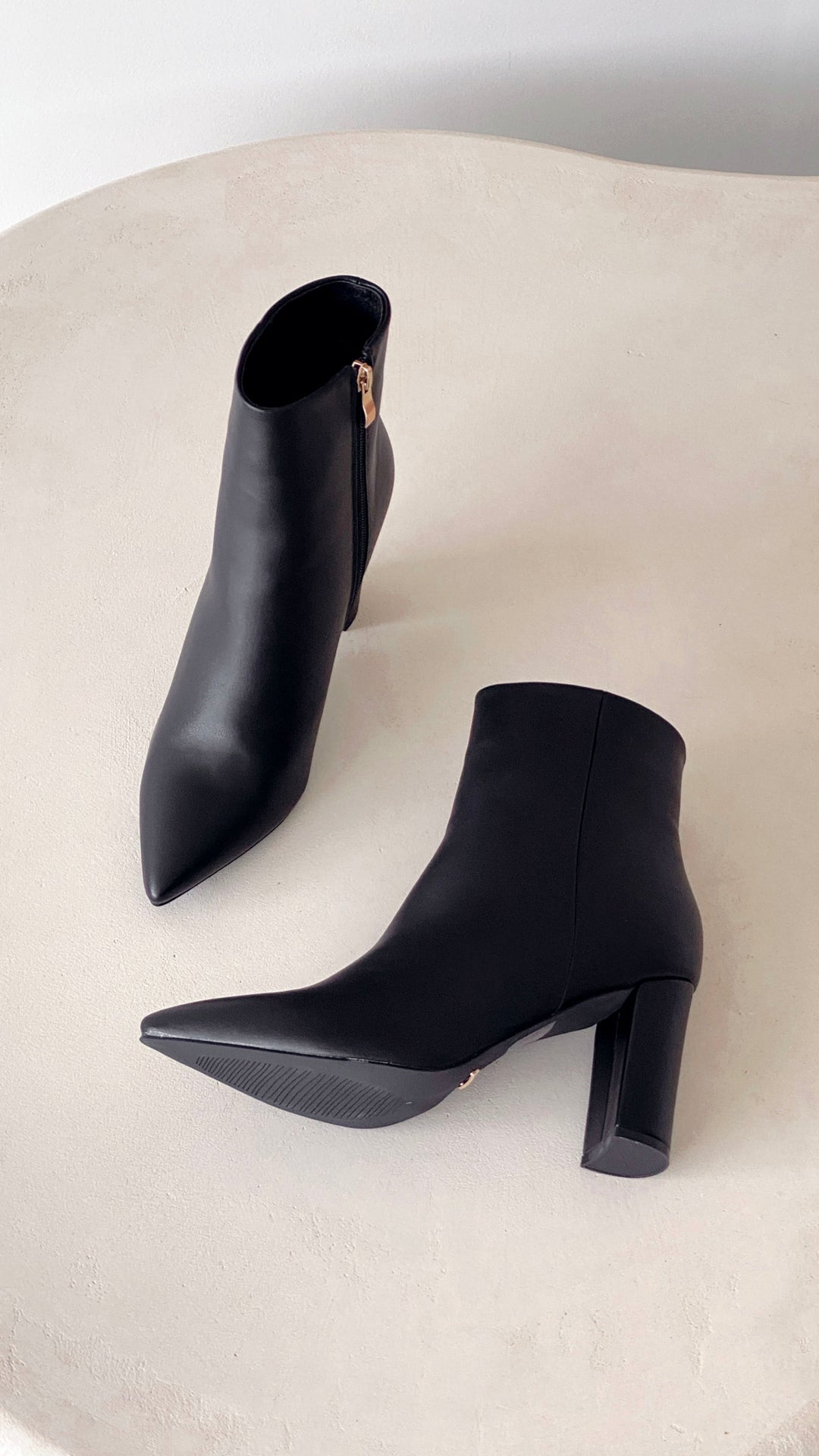 Damen Stiefeletten mit Blockabsatz und Reißverschluss-Luzern Mode