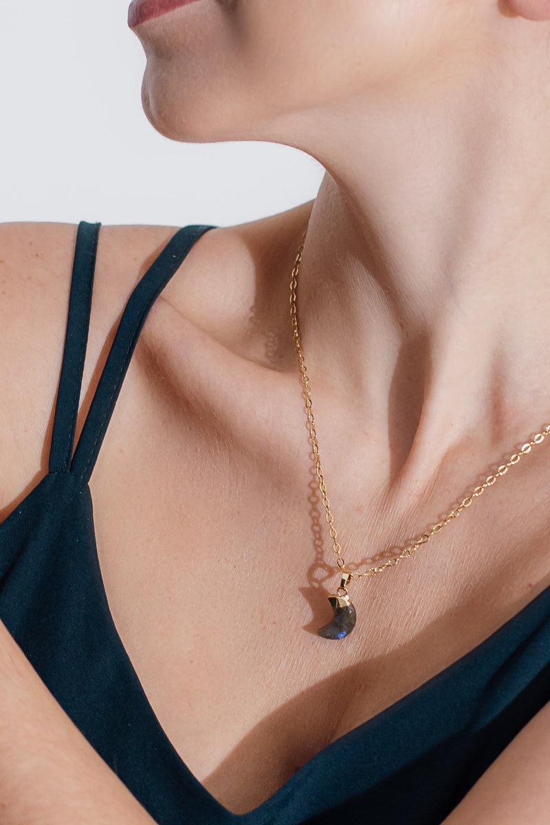 Kette mit Mondanhänger | Heilend, Reinigend, Stilvoll, Langlebig, Kraftvoll-Luzern Mode