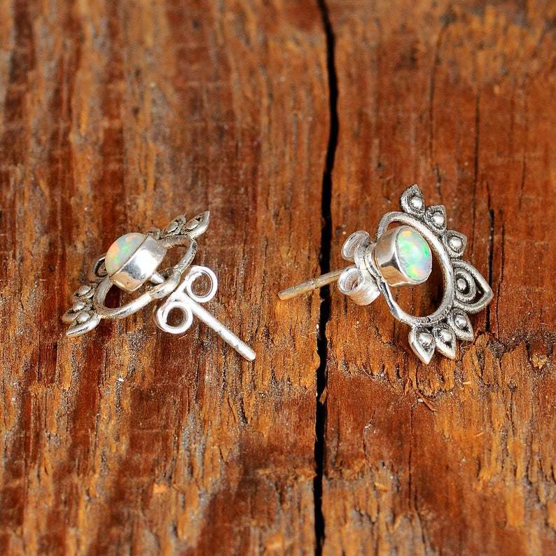 Ohrringe für Damen | Stecker | Natürlicher Opal | Lotus | Elegant-Luzern Mode