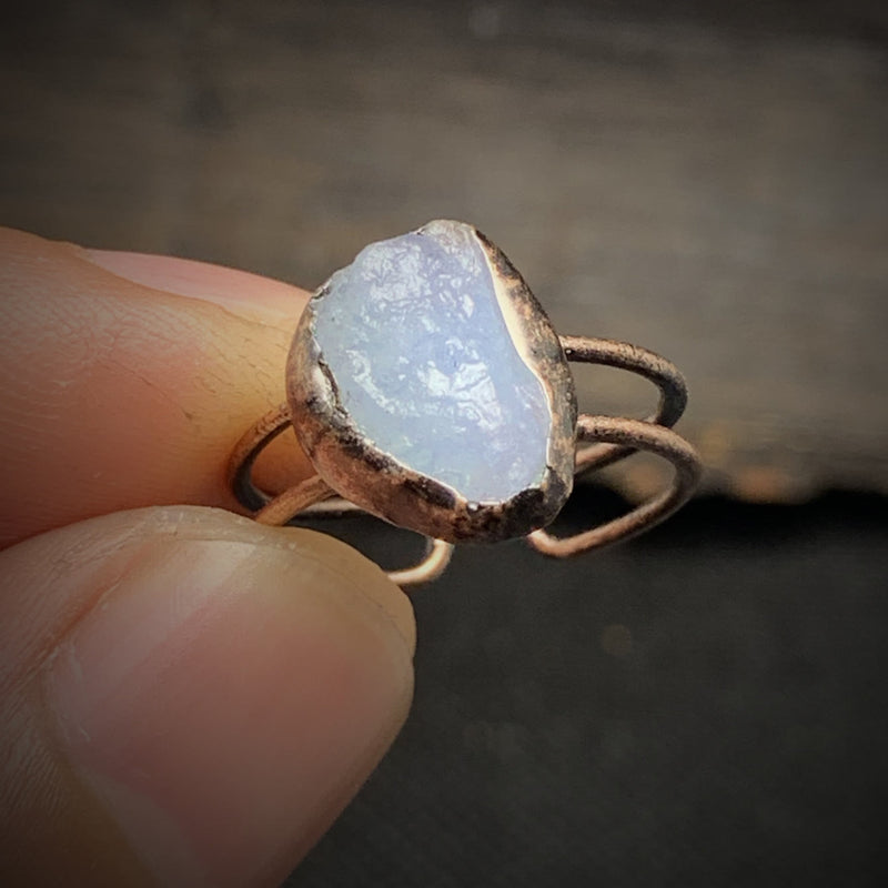 Ring für Damen | Natürlich | Rohstein-Geburtsstein | Gold | Stilvoll-Luzern Mode