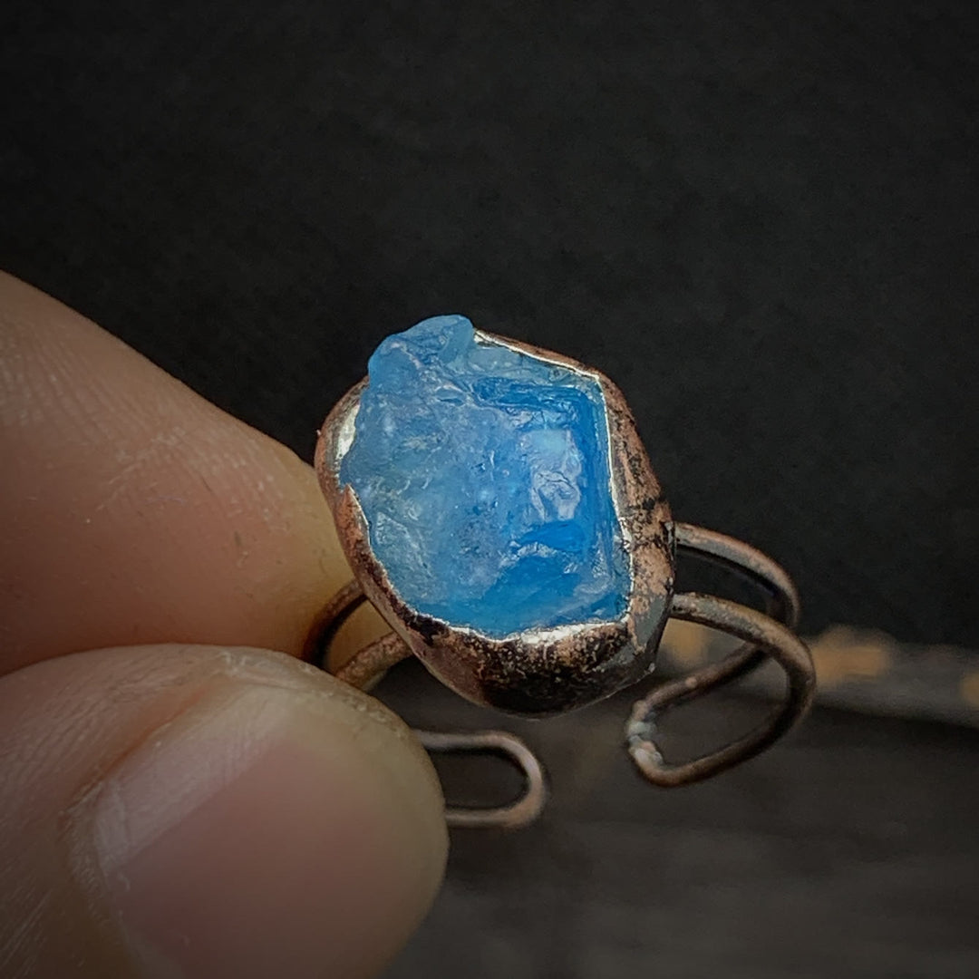 Ring für Damen | Natürlich | Rohstein-Geburtsstein | Gold | Stilvoll-Luzern Mode