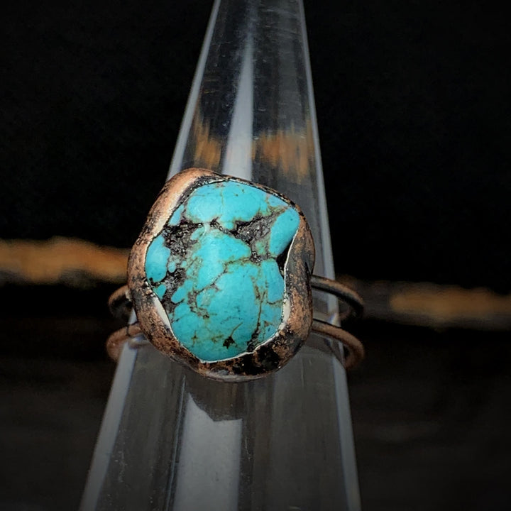 Ring für Damen | Natürlich | Rohstein-Geburtsstein | Gold | Stilvoll-Luzern Mode
