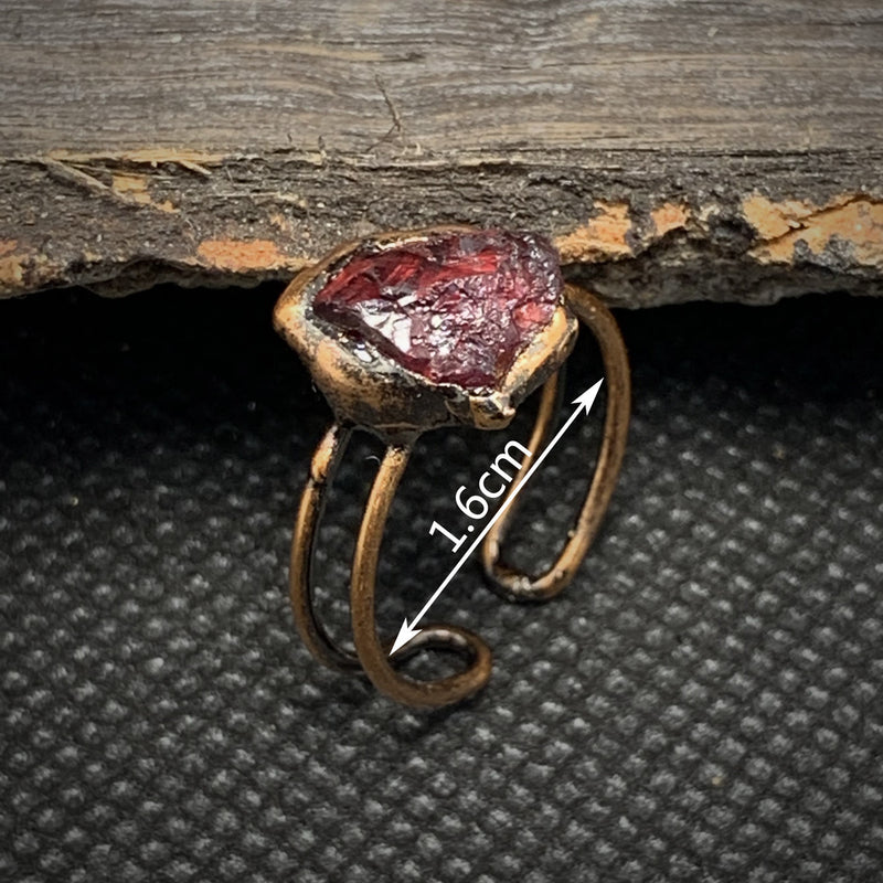 Ring für Damen | Natürlich | Rohstein-Geburtsstein | Gold | Stilvoll-Luzern Mode