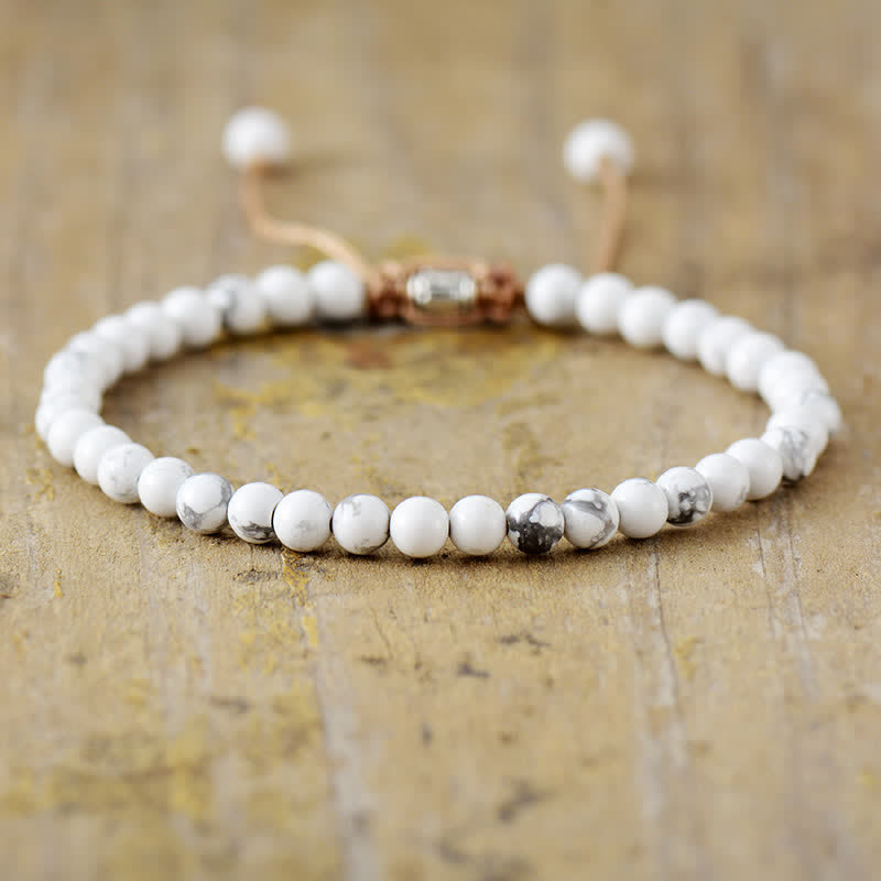 Armband für Damen | Natürliche Steine | Verstellbar | Stilvoll-Howlith-Luzern Mode