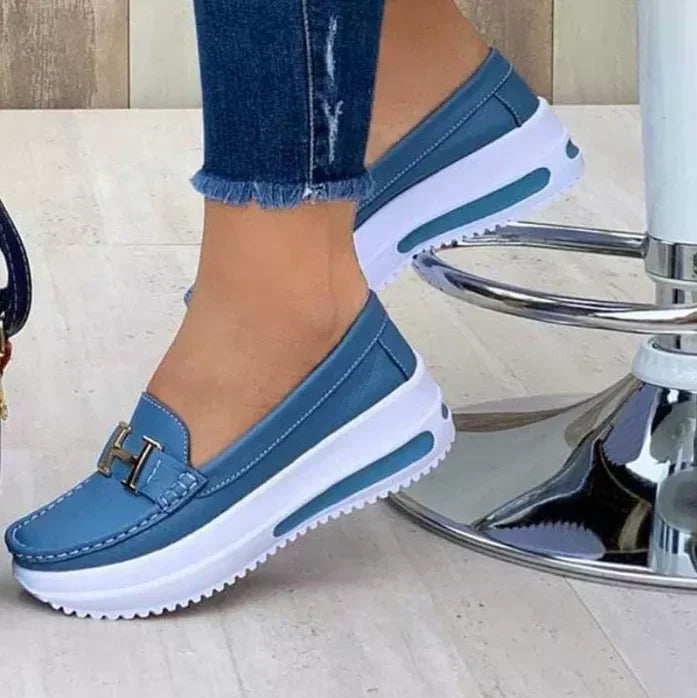 Orthopädische Damenschuhe | Slippermodell | Schnallen-Detail | Ergonomisch-Himmelblau-35-Luzern Mode