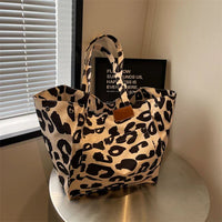 Oversized Leopardenmuster Schultertasche aus Canvas - Große Handtasche-Beige-Luzern Mode