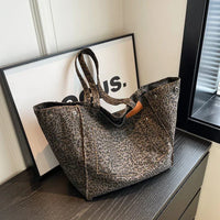 Oversized Leopardenmuster Schultertasche aus Canvas - Große Handtasche-Schwarz-Luzern Mode