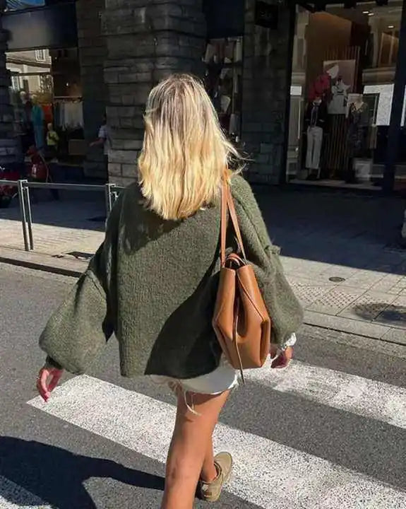 Oversized Damen Strickpullover mit Handtasche - Modetrend 2023-Luzern Mode