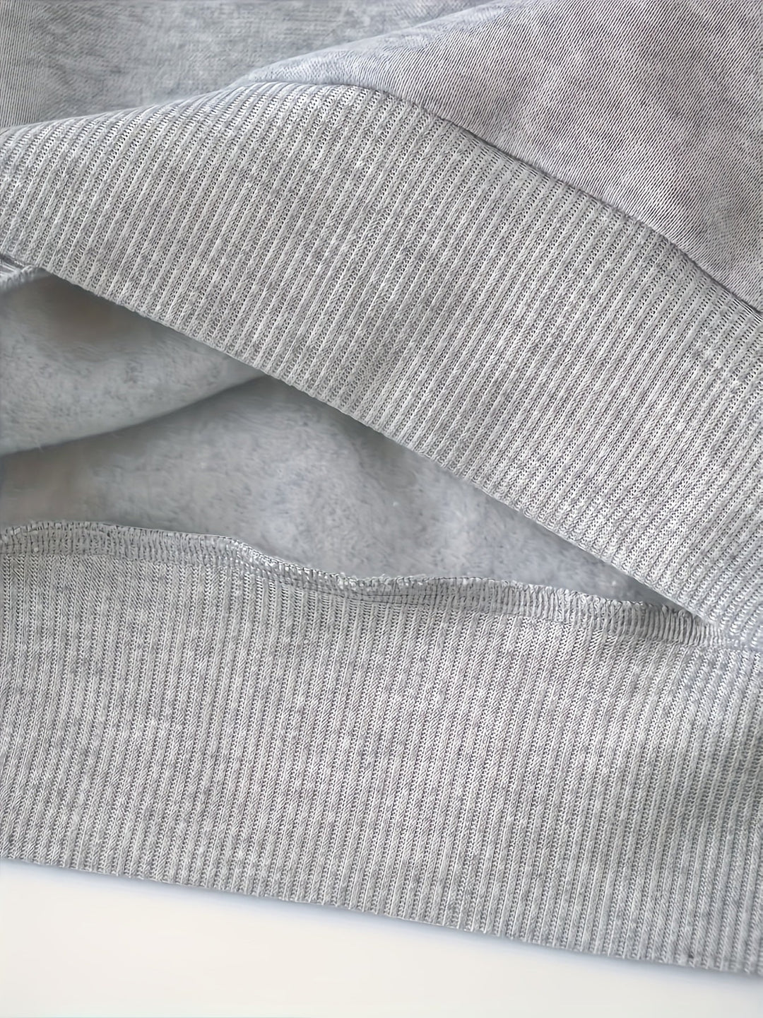Damen Jogginganzug mit Aufdruck "Just Breathe"-Luzern Mode