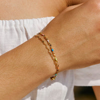Doppelarmband mit Regenbogenperlen und Goldkette Damen-Luzern Mode