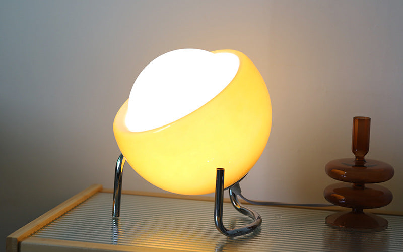 Orange Tischlampe | Retro Stilvoll Einzigartig Stimmungsvolles Glas LED Nachhaltig-Luzern Mode