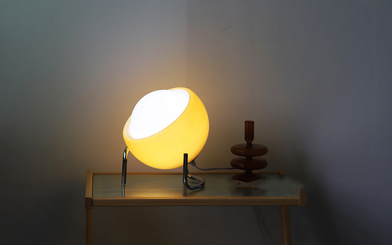 Orange Tischlampe | Retro Stilvoll Einzigartig Stimmungsvolles Glas LED Nachhaltig-Luzern Mode