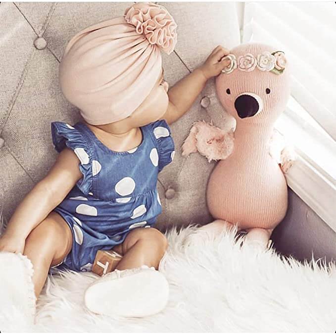 Weiche Baby-Turbanmütze mit Rüschendetail – Herbstzauber KuschelGlanz (1+1 Gratis)