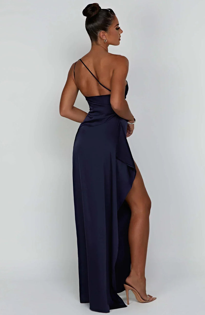 Maxi Kleid mit einem Schulter | Schlitz | Uni | Ärmellos | Falten-Luzern Mode