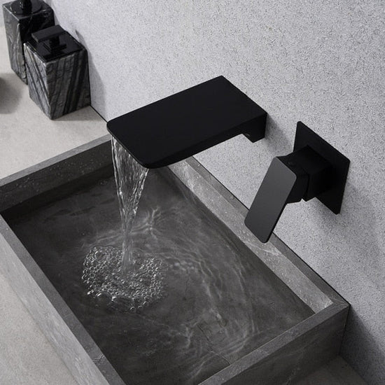 Wandhahn | Sensor | Modern | Kontaktlos | Messing | Glatt | Wasserfall-Luzern Mode