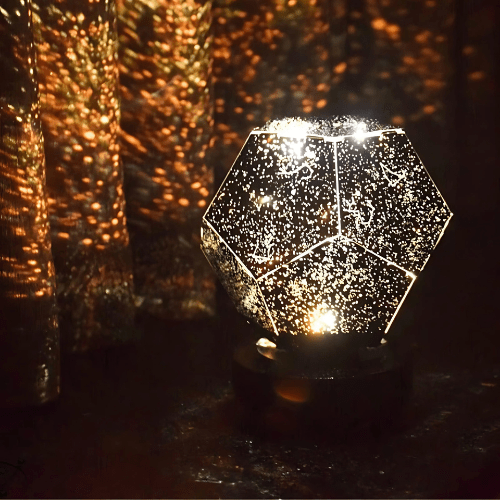 Sternenhimmel Projektor Lampe | Lichtshow | Stimmungsvolles Licht | Drehfunktion-Luzern Mode