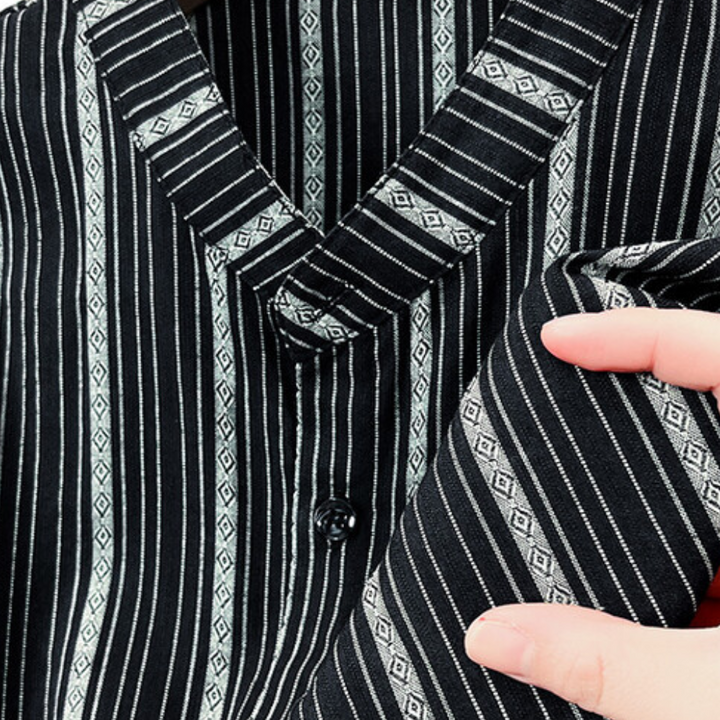 Herren Kurzarmhemd mit Streifenmuster - Modern und Elegant-Luzern Mode