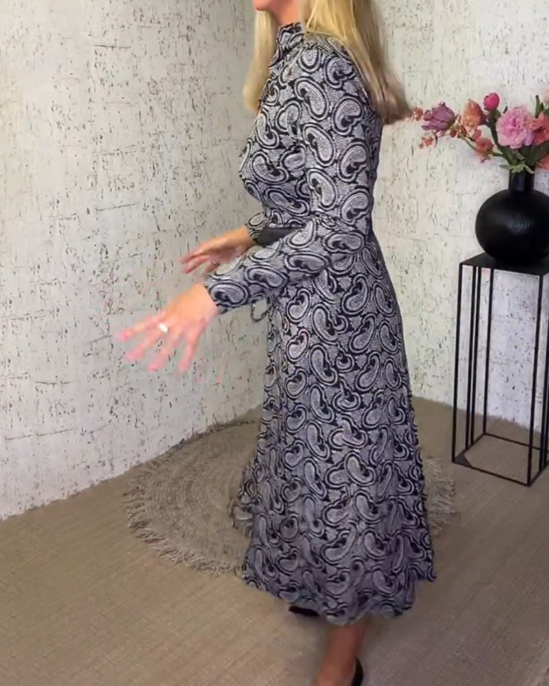 Damen Midikleid mit Paisley-Muster und Taillengürtel-Luzern Mode