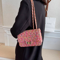 Damen Handtasche aus Tweed mit Kettenriemen und Schloss-Luzern Mode