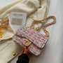Damen Handtasche aus Tweed mit Kettenriemen und Schloss-Weiß-Luzern Mode