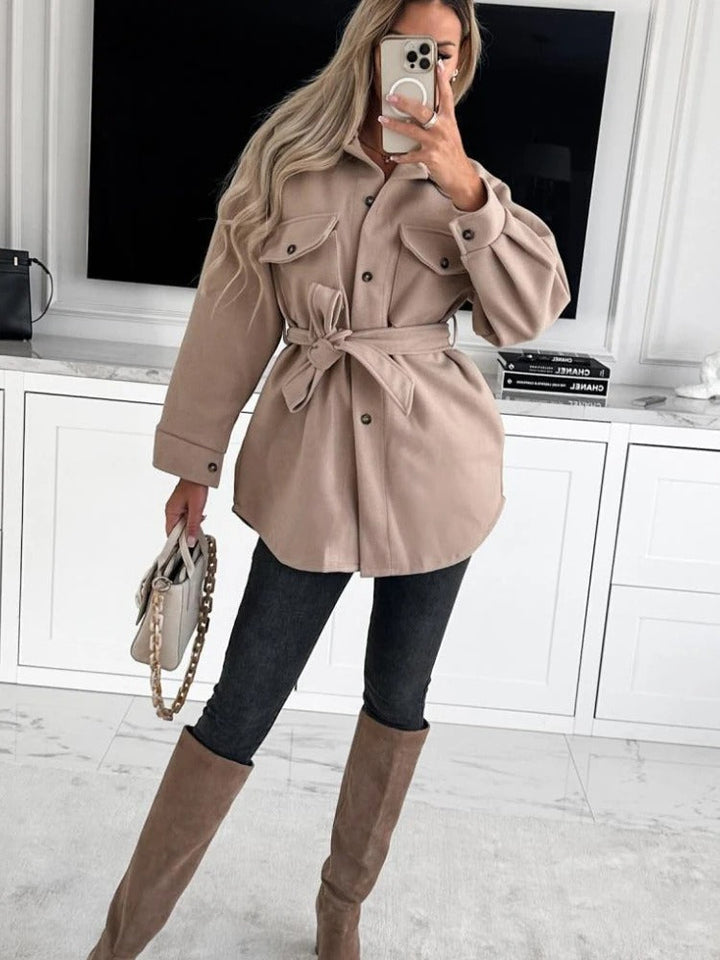 Damen Übergangsjacke mit Taschen und Knopfleiste Elegant-Luzern Mode