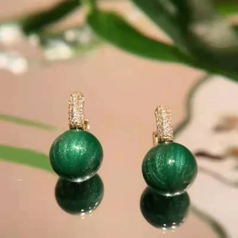 Ohrringe für Damen | Gold | Grüne Perlen | Stilvoll | Perfektes Geschenk-Luzern Mode