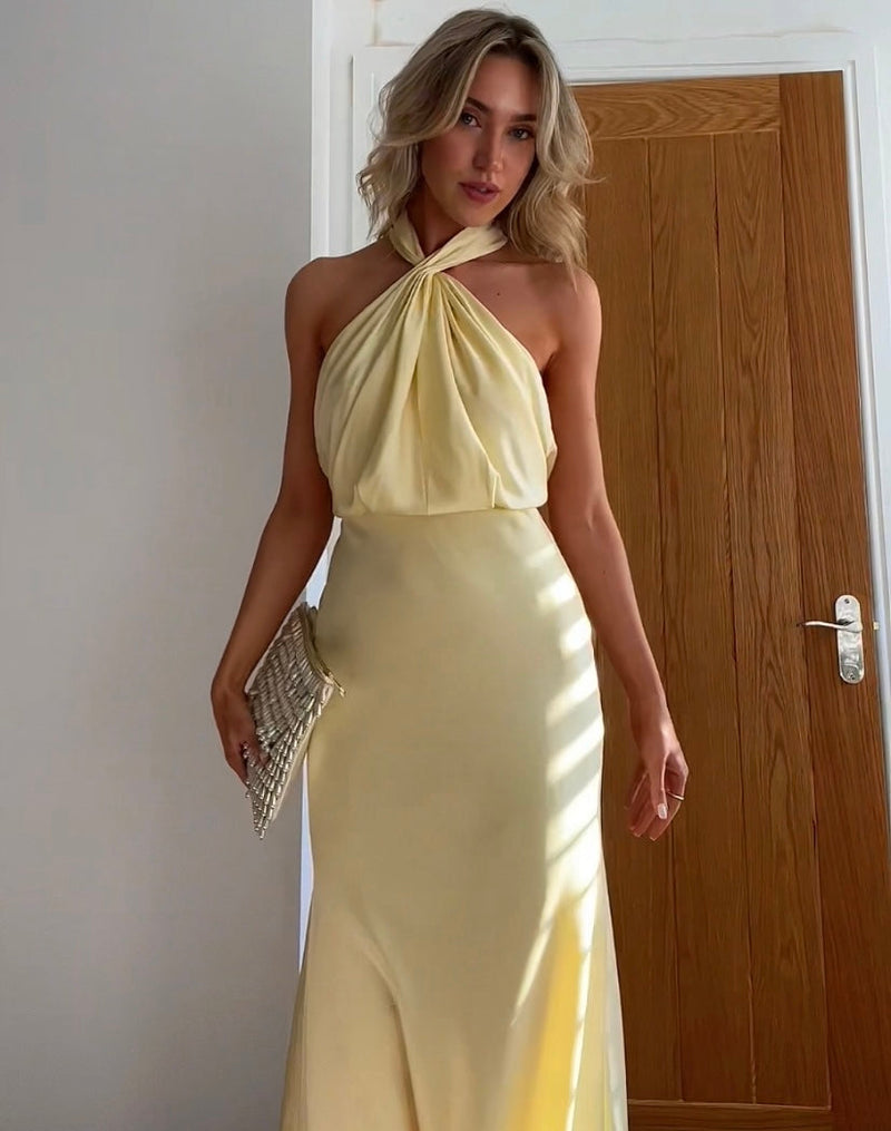 Taillierte Passform | Halterneck-Ausschnitt | weich fallend | luftiges Maxikleid-Luzern Mode