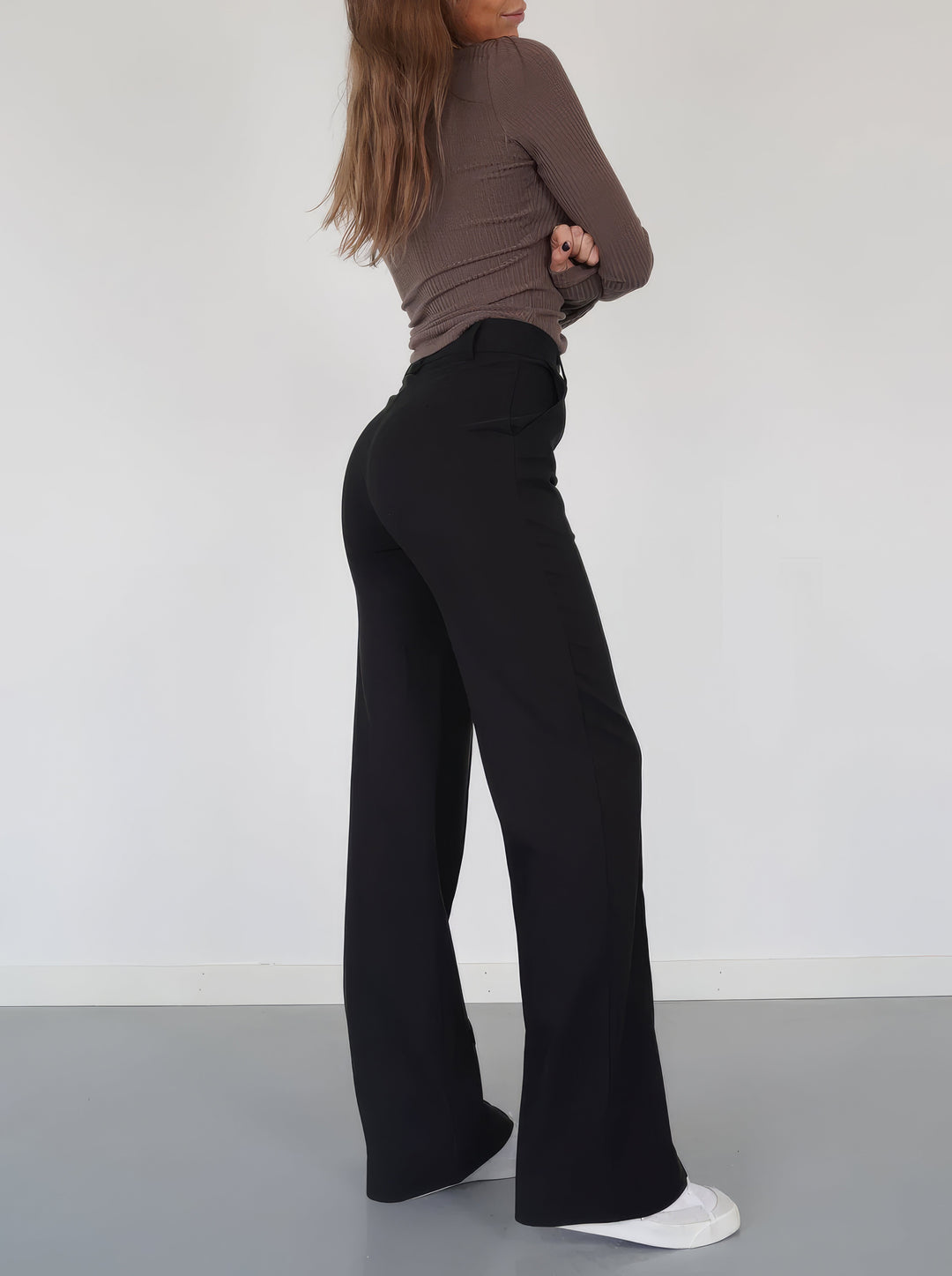 Damenmode: Elegante Hose mit weitem Bein und Top-Set-Luzern Mode
