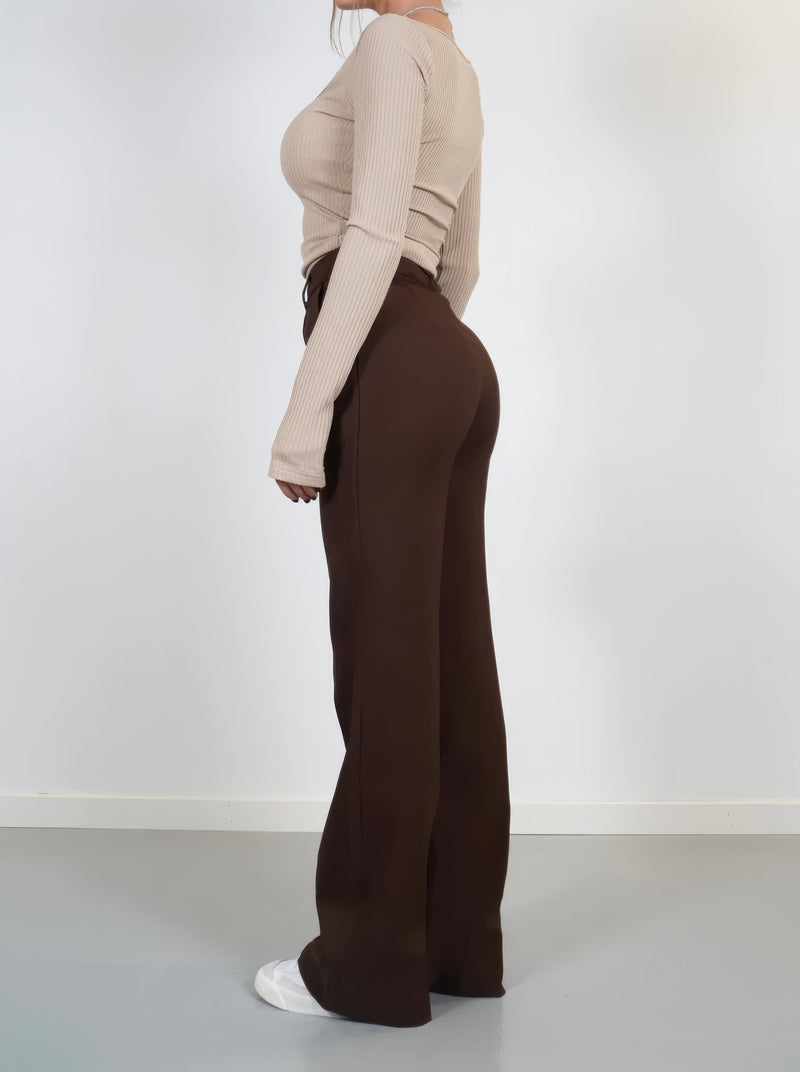 Damenmode: Elegante Hose mit weitem Bein und Top-Set-Luzern Mode
