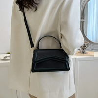 Luxuriöse Damenhandtasche aus Leder mit Schulterriemen-Luzern Mode