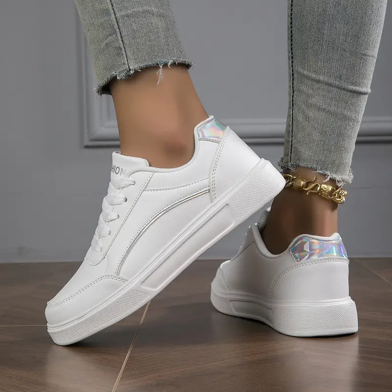Damen Sneaker mit Glitzer-Detail - Bequeme Freizeitschuhe-Silber-36-Luzern Mode
