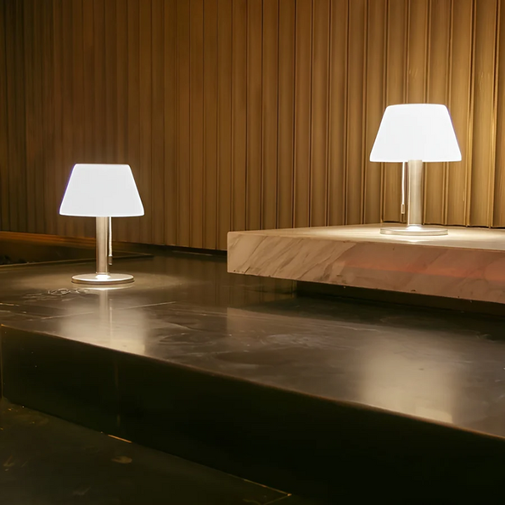 Solar-Tischlampe | Nachhaltig Aufladbar Stilvoll Vielseitig Stimmungsvolle Beleuchtung-Luzern Mode