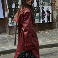 Damen Lackleder Trenchcoat Lang mit Gürtel Eleganz-Luzern Mode