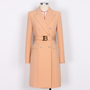 Damen Blazer Kleid mit Gürtel und Knopfdetails-Hellbraun-S-Luzern Mode