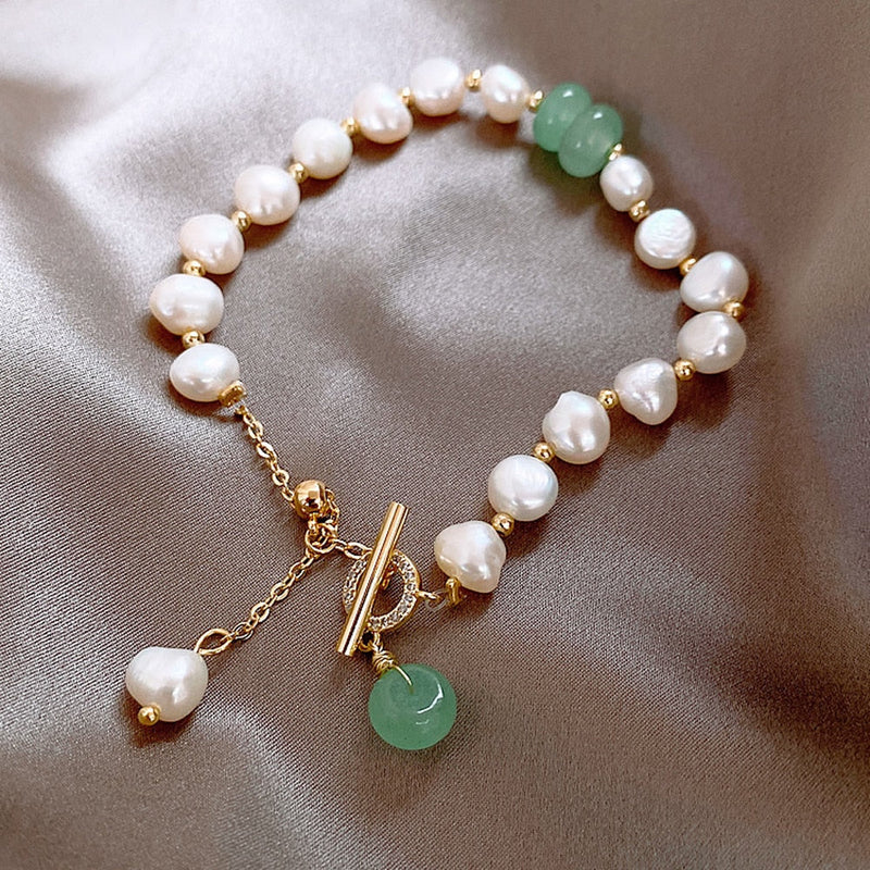 Armband für Damen | Gold | Perle | Grüner Stein | Stilvoll | Schmuck-Luzern Mode